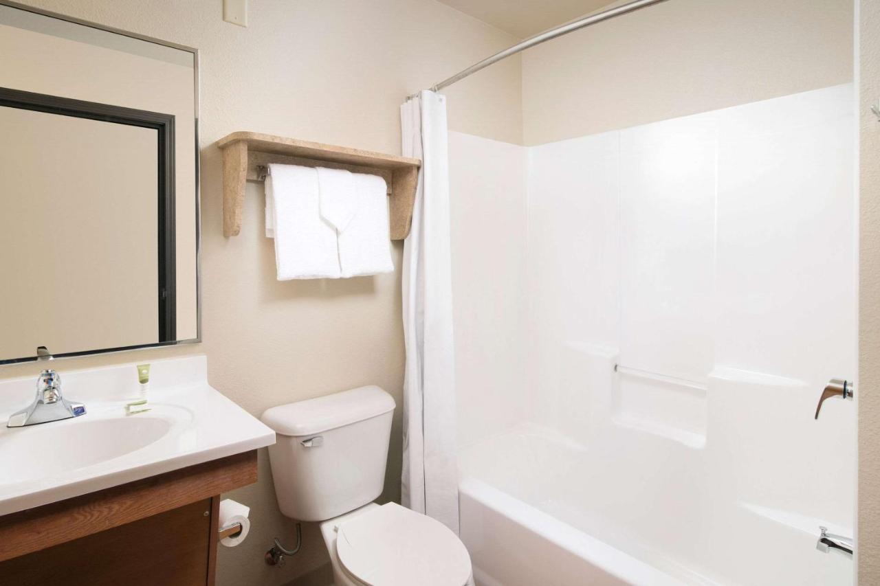 קאטי Woodspring Suites Houston I-10 West מראה חיצוני תמונה